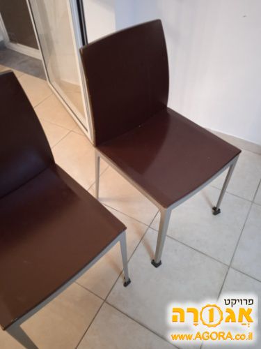 6 כסאות