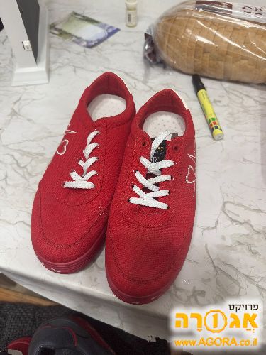 נעליים לנשים