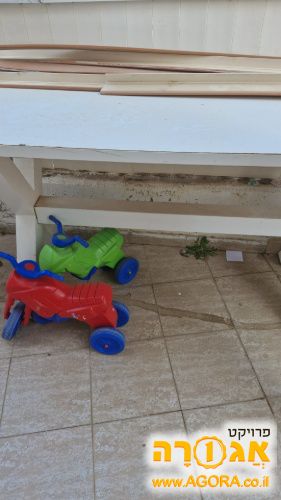 שולחן בר לבן