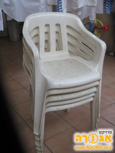 כסאות כתר עם ידיות