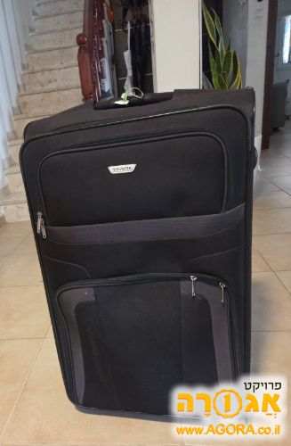 מזוודה 28" עם גלגלים