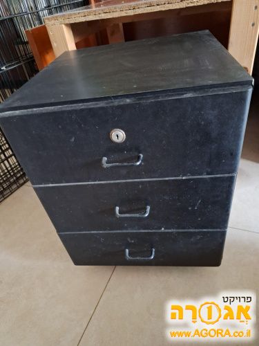 ארונית