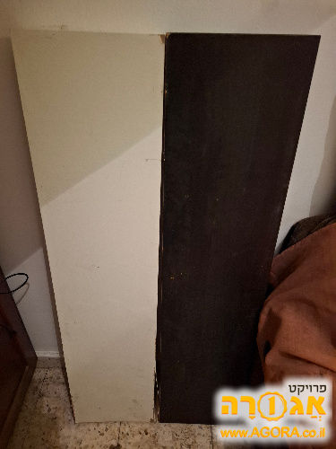 2 מדפים ארוכים מעץ