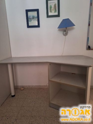 שולחן כתיבה