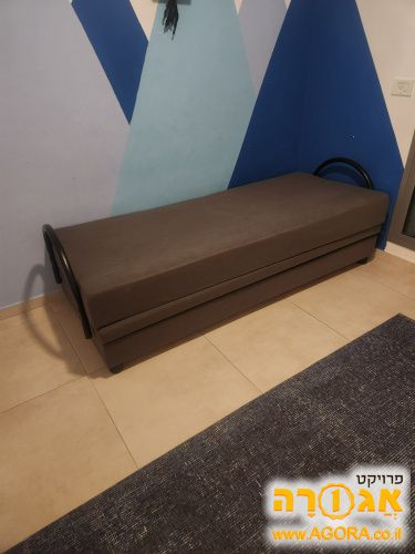 מיטה נפתחת
