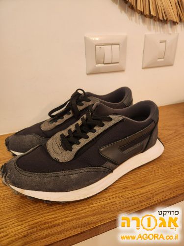 נעליי ספורט
