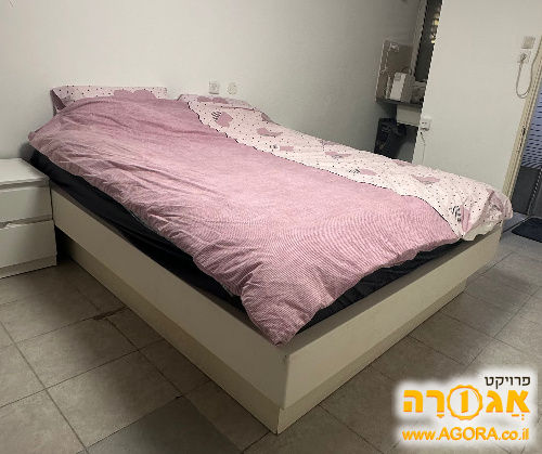 מיטה זוגית