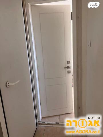 דלת