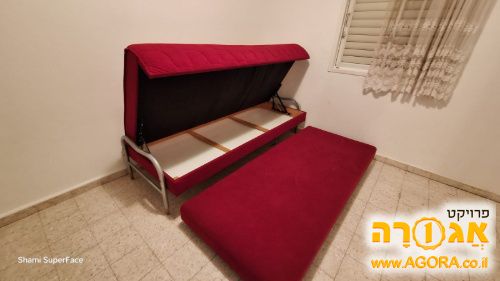 מיטת יחיד נפתחת