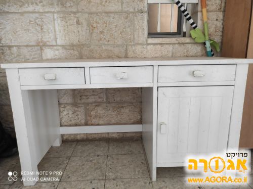 שולחן כתיבה
