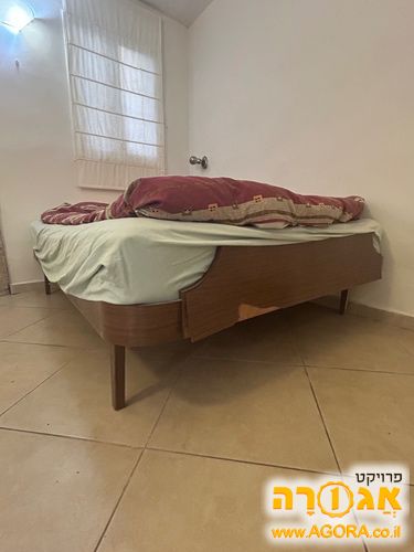 בסיס מיטה
