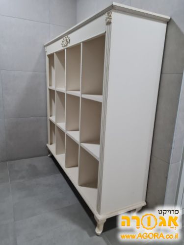כוננית נגרות מהממת