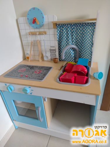מטבח מעץ לפעוטות