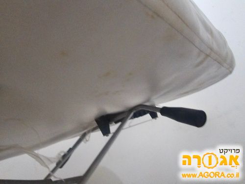 מיטת טיפולים לקוסמטיקה/עיסוי