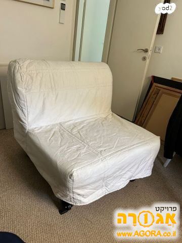 כורסא נפתחת למיטה