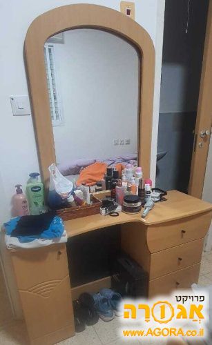 שידת איפור