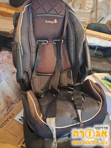 כיסא תינוק לרכב