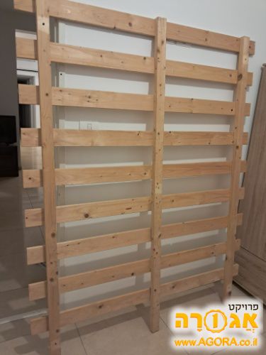 משטח למיטה זוגית