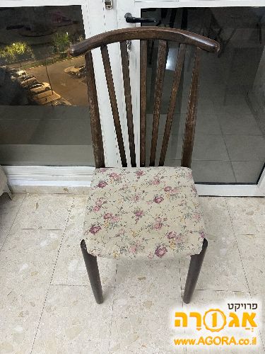 כסאות אוכל