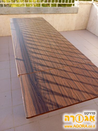 שולחן