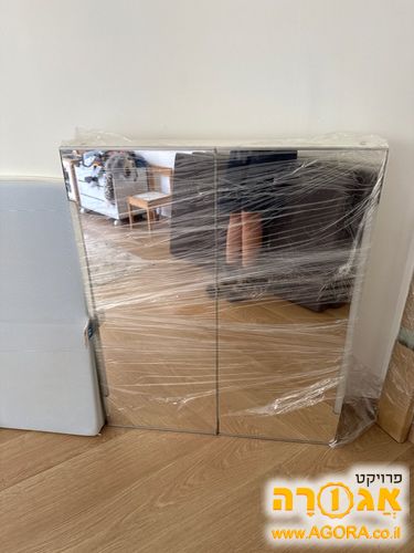 ארונית אמבטיה