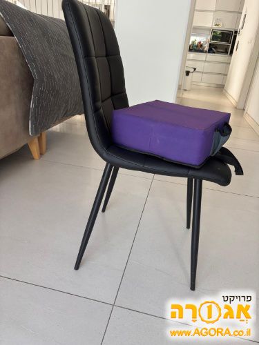 מגביה כסא צבע סגול