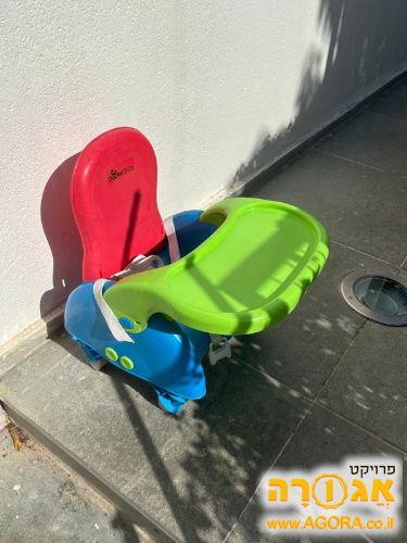 כסא אוכל ש"מתלבש" על כסא