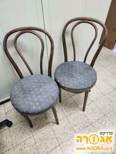 כסאות