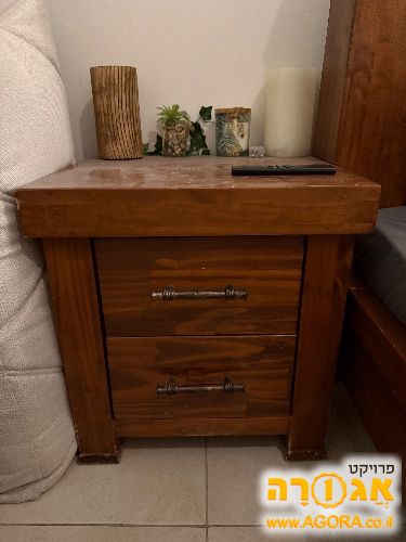 שידות מיטה מעץ