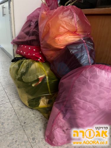 שקיות בגדים