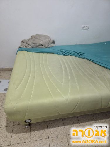 מיטה וחצי