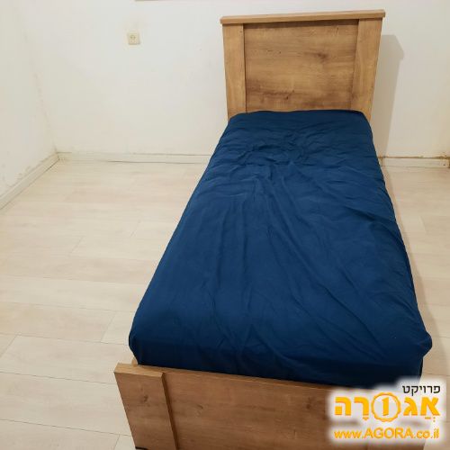 מיטת יחיד