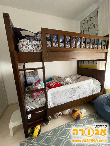 מיטת קומותיהם + שידה