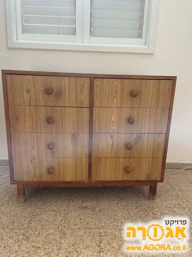 שידת מגירות עץ מלא