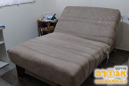 מיטה וחצי עם ארגז מצעים וכוונון חשמלי