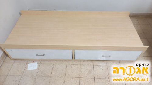 מיטת יחיד עם 2 מגירות גדולות