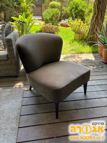 2 כורסאות