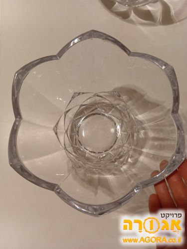 קערת זכוכית יפיפיה וכבדה