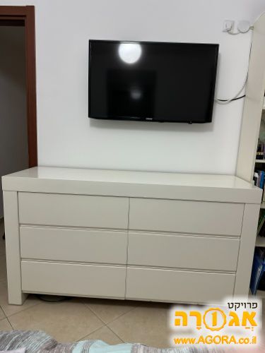 שידת מגרות