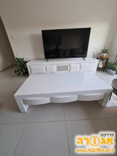 שולחן סלון + מזנון סלון