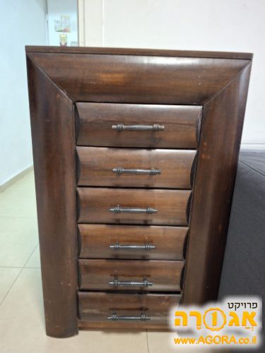 שידת מגירות