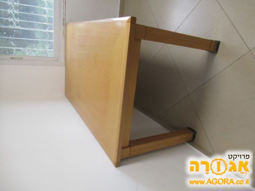 שולחן