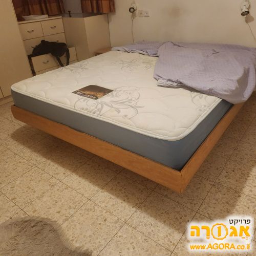 מיטה זוגית