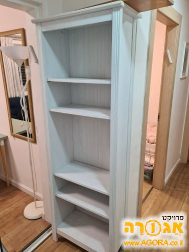 כוננית ספרים