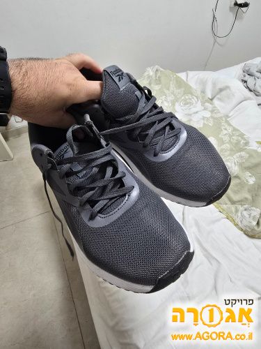 נעלים