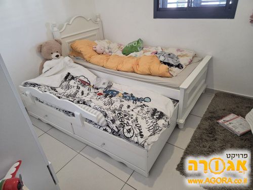 מיטת ילדים עץ מלא