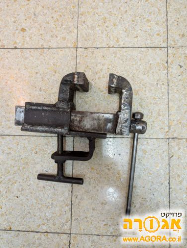 מלחציים