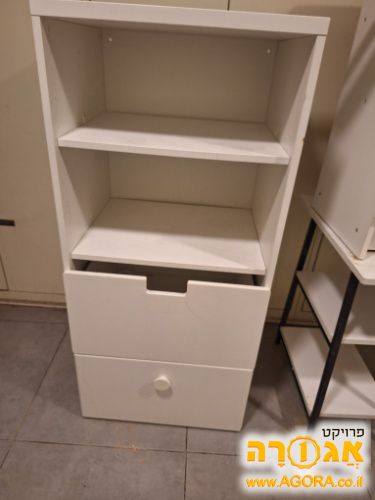 שידה של איקאה