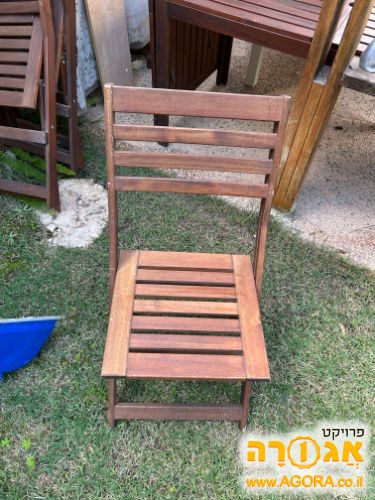 שולחן וארבע כסאות גינה מתקפלים
