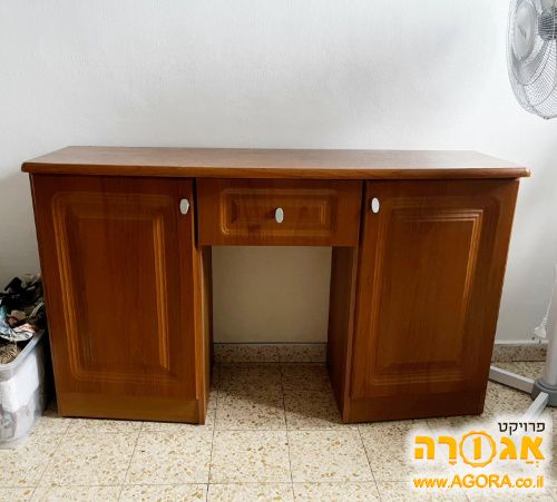 שידה/ארונית